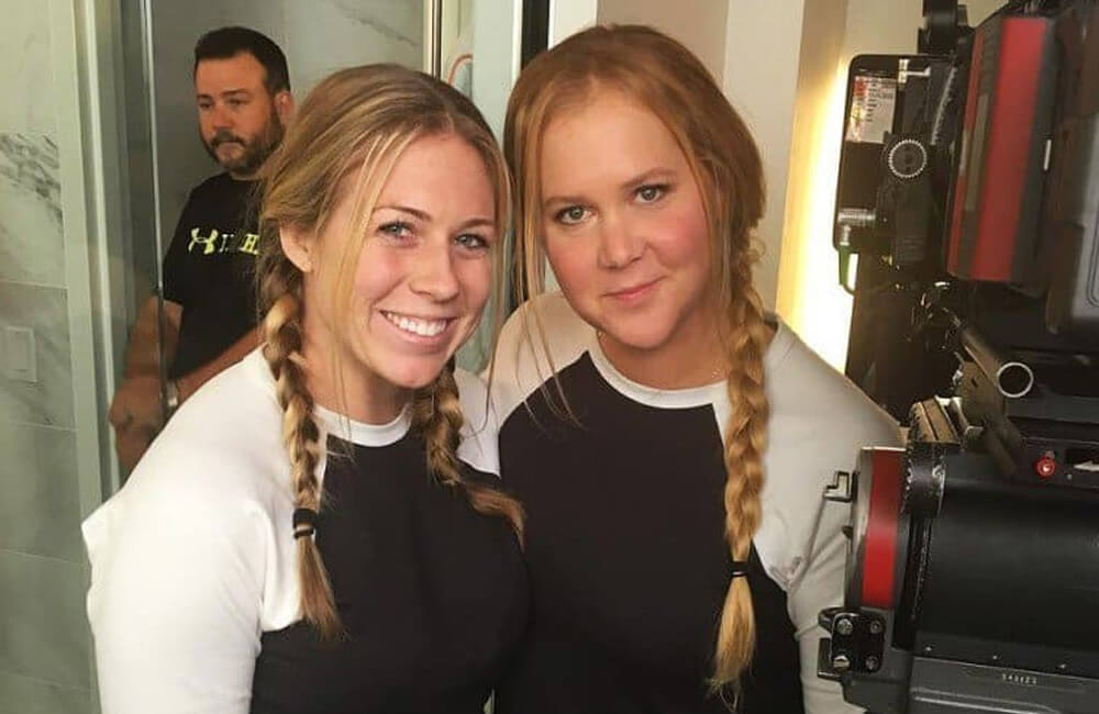 I Feel Pretty Amy Schumer and Meredith Richardson @Amy Schumer / Instagram.com